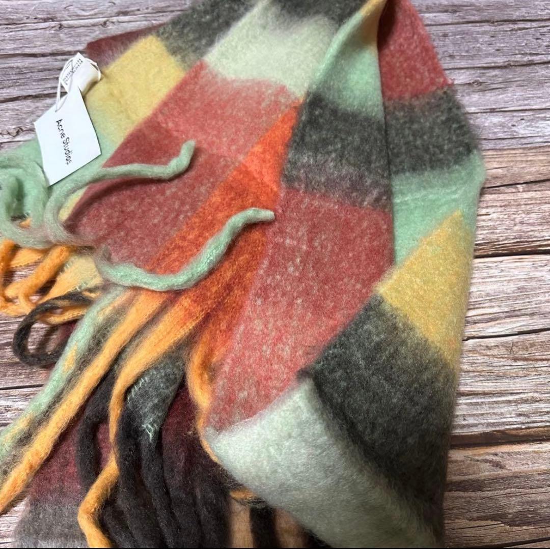 新品未使用 ACNE STUDIOS アクネストゥディオズ　緑オレンジ