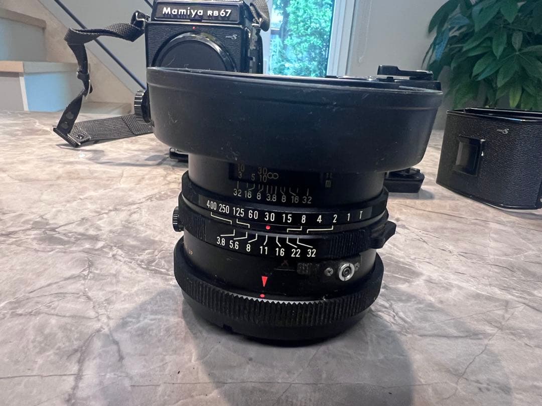 Mamiya 67 pro S フィルムカメラとレンズ