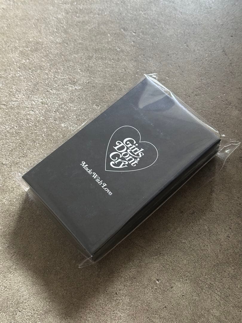 Verdy Girls Don't Cry ハート型キーホルダー