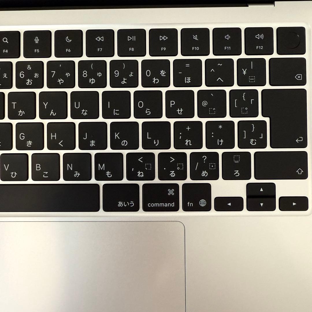 Apple MacBook Air M4(2025年モデル)シルバー