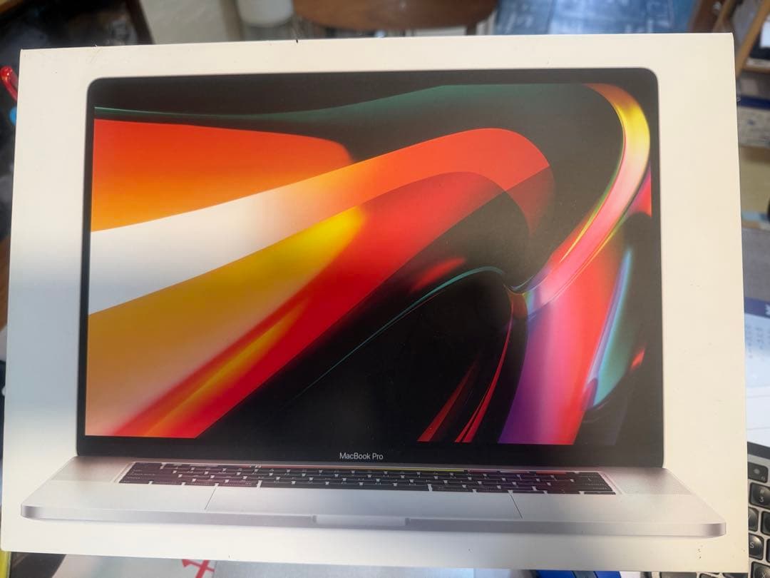 ○ MacBook Pro 16 i7 / 16GB / AppleCare+