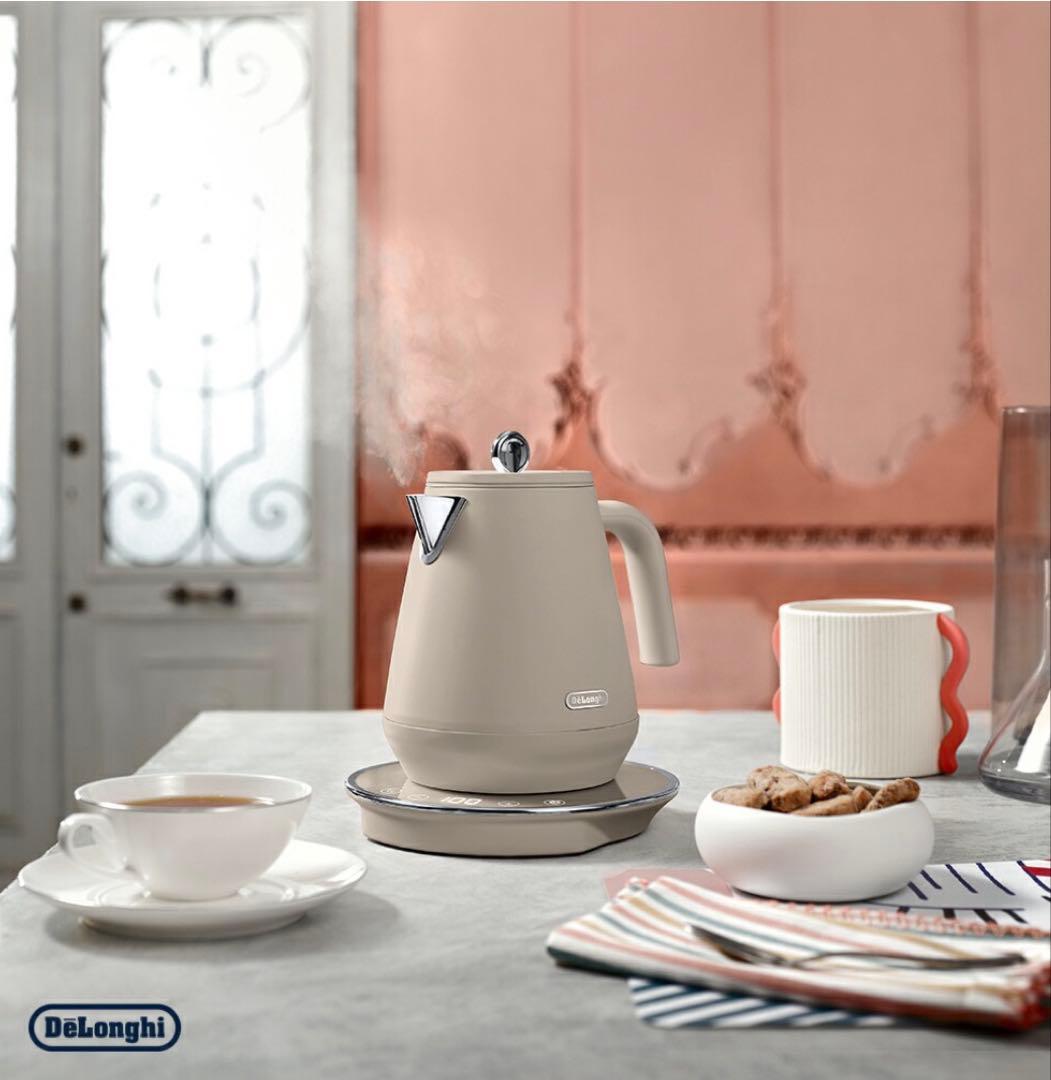 【新品未使用】デロンギ 電気ケトルエクレティカ 0.8L温度調節 保温 ベージュ