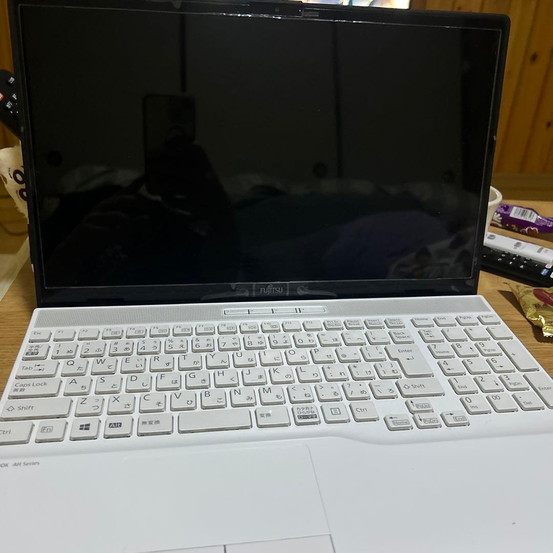 富士通 ノートパソコン　付属品あり