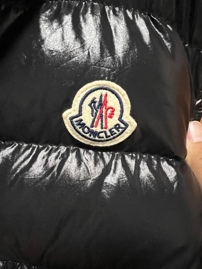 モンクレール　ブラック ダウンベストサイズ1