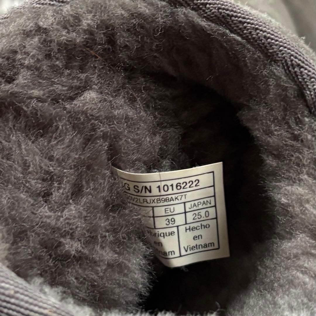 UGG クラシックミニ　ムートンブーツ　グレー US8 25㎝