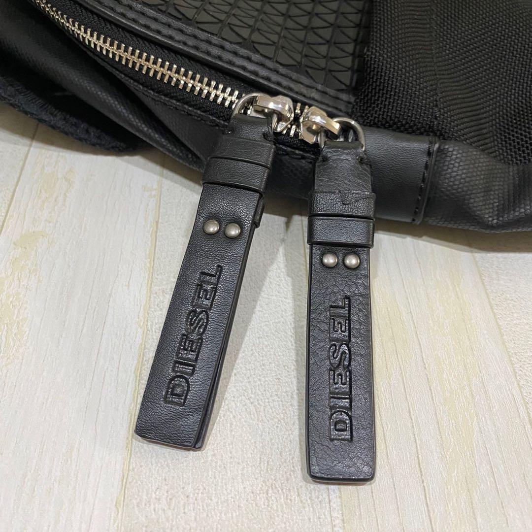 DIESEL ディーゼル　ブラック ボディバッグ