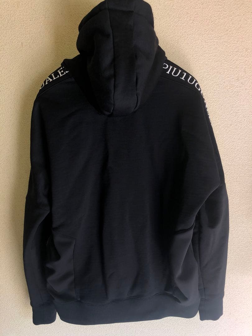 美品　1piu1uguale3 RONE アノラックパーカーロナウジーニョ