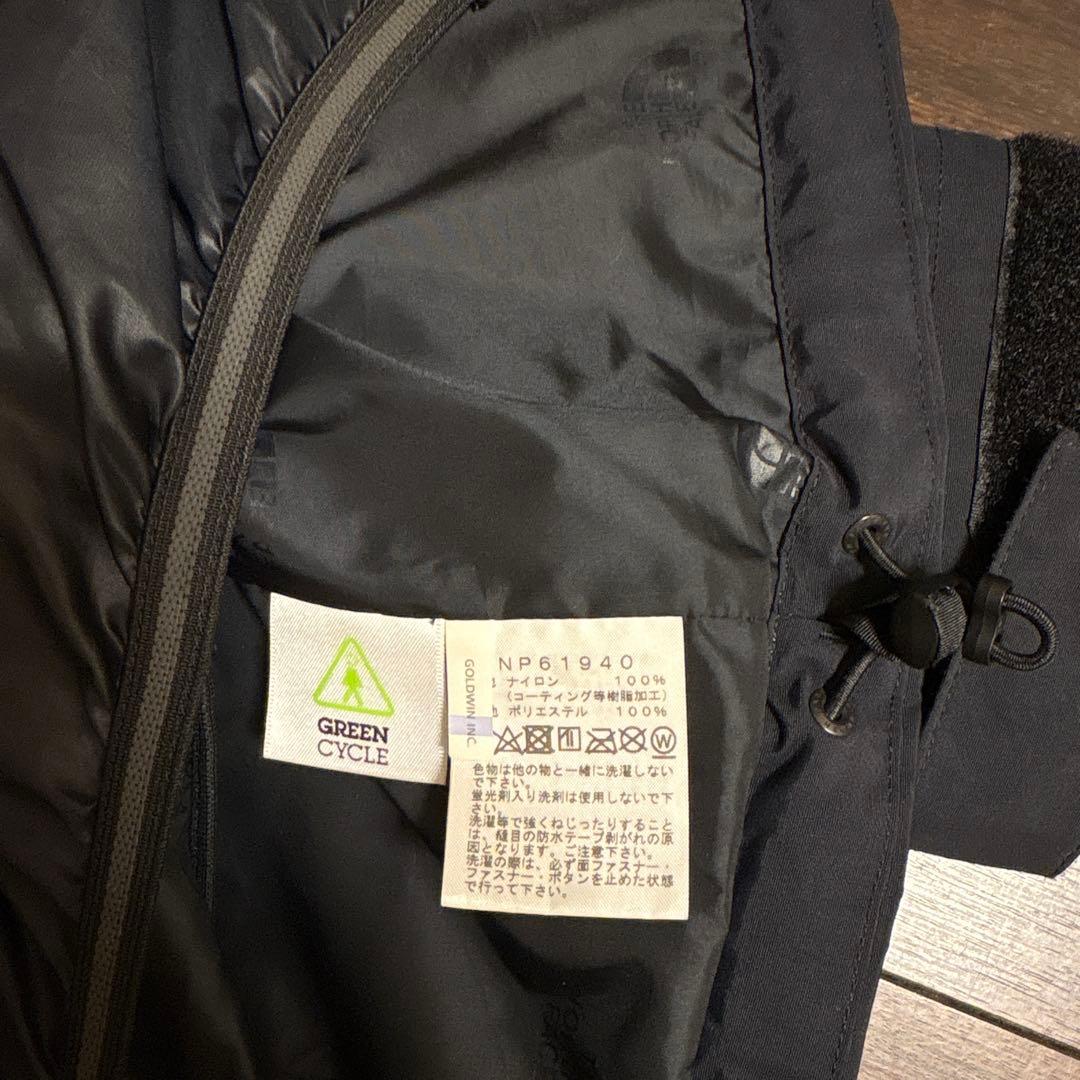 進撃の牛　THE NORTH FACEスクープジャケット NP61940