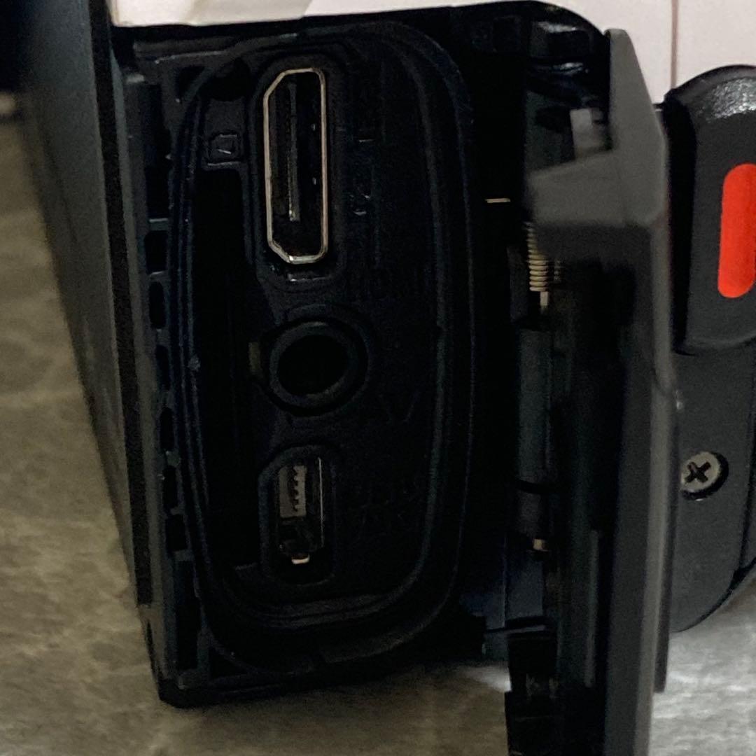 Victor JVC GZ-F100-W 2017年製 ビデオカメラ 付属品