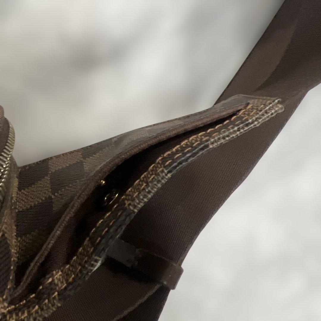 ルイヴィトン　ダミエパターン ボディバッグ