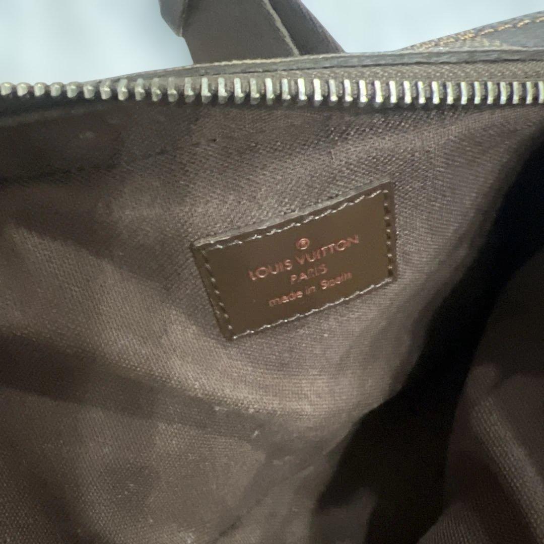 ルイヴィトン　ダミエパターン ボディバッグ