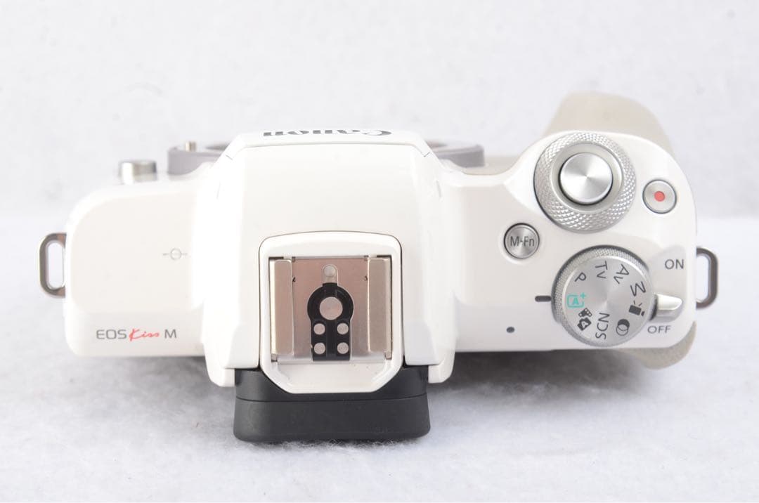 Canon EOS Kiss M ダブルズームキット 元箱付 #707014
