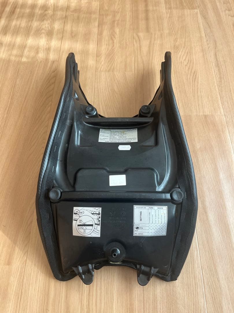 美品　希少　ノグチシート　KTM KOBE 1290 Superduke R