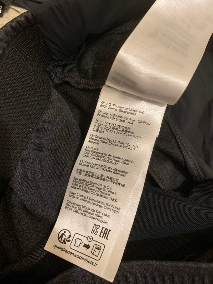 on ランニングパンツ ブラック