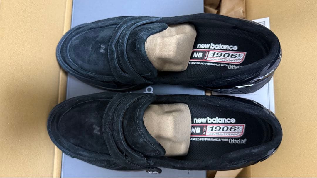 極美品　New Balance 1906LTN ブラックスウェード