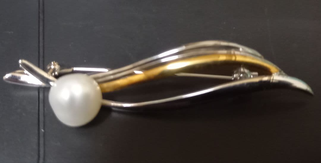 金高騰中‼️ゴールドK18 シルバー パール付き ブローチ&ネックレストップ‼️