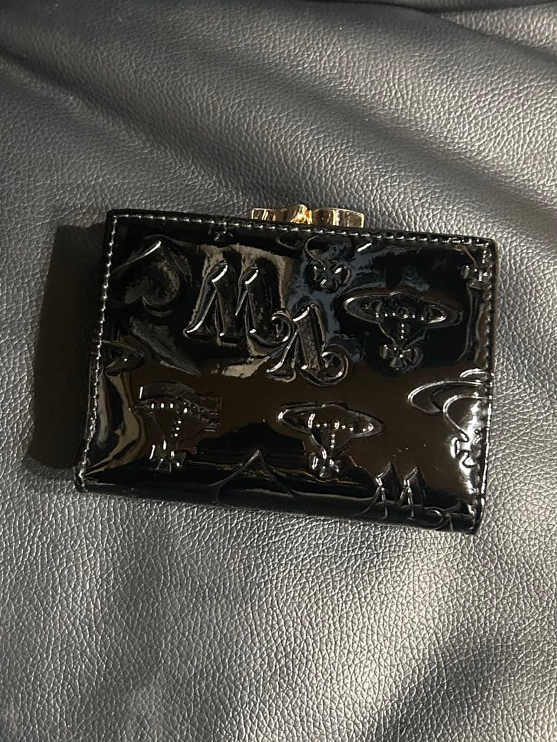 Vivienne Westwood エンボス三つ折り財布 ブラック