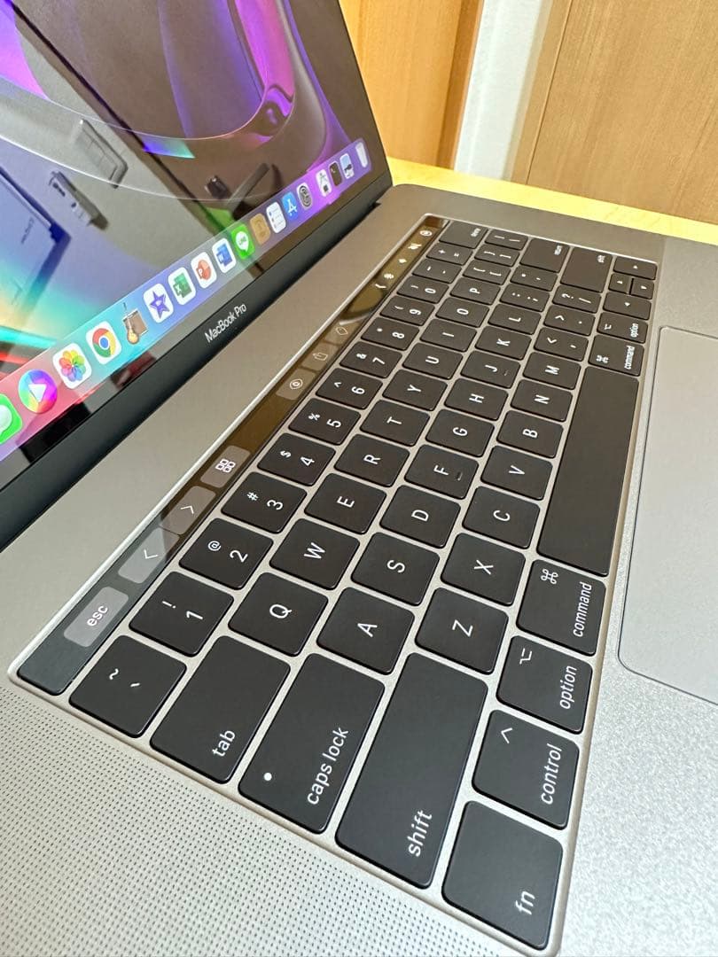 美品 MacBook Pro 32GB/タッチパネル /Office付き