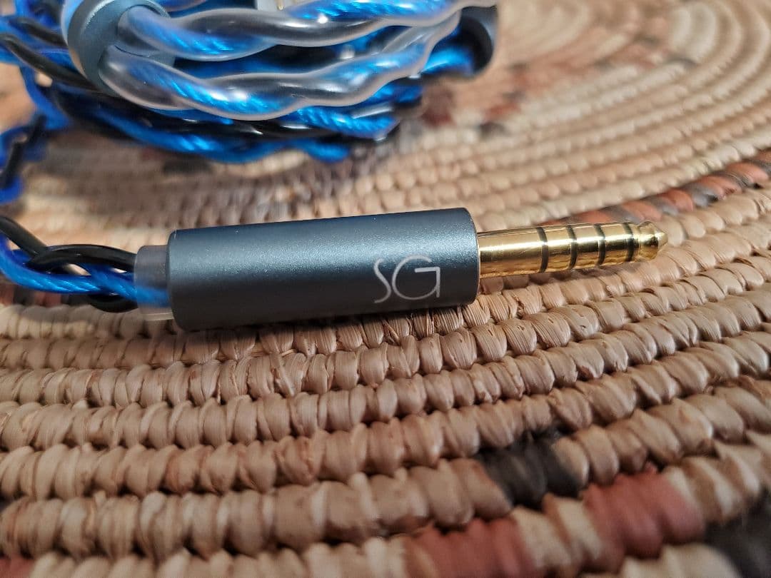 イヤホン SoundsGood Blhwt (QDC/4.4mm)