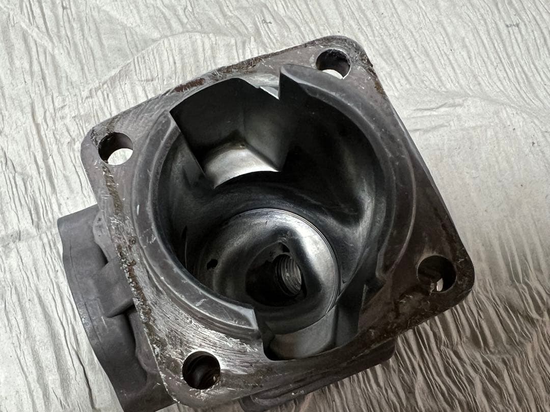 ロビンEC04・6番シリンダー