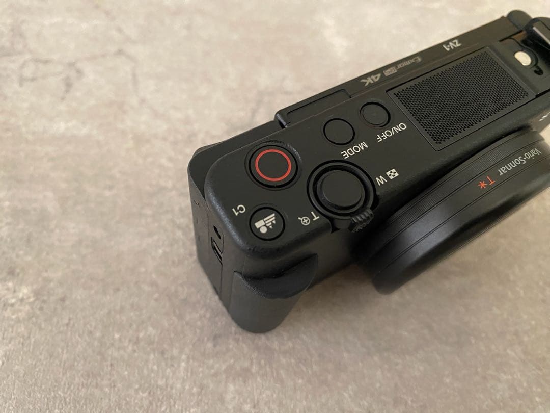 【美品】SONY ZV-1(バッテリー・充電コード付き)