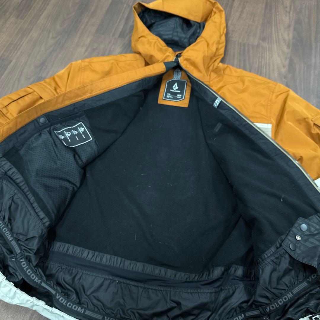 VOLCOM スノーボードウェア スノボ ウエア 24-25 【上下セット、M】
