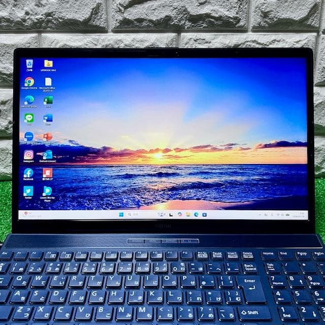 《2021年製》Blu-raydrive搭載！オールインワンノートPC！富士通