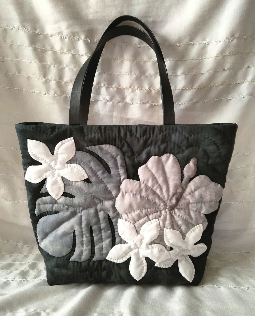 ☆269.ハワイアンキルト・バッグ・ハイビスカス＆ティアレ＆モンステラ