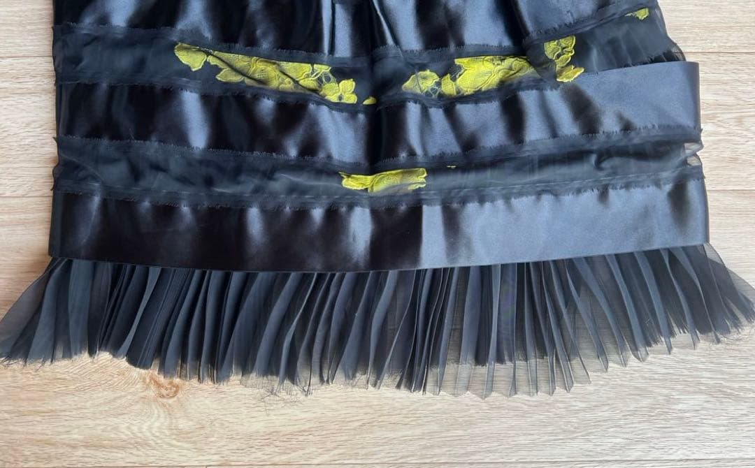 sacai 】サカイ スカート 異素材ミックス 黄色 黒 クリスマスに