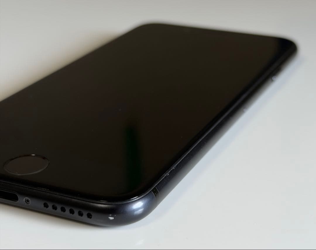 iPhone SE 第２世代 SIMフリー 128GB ブラック（ジャンク）