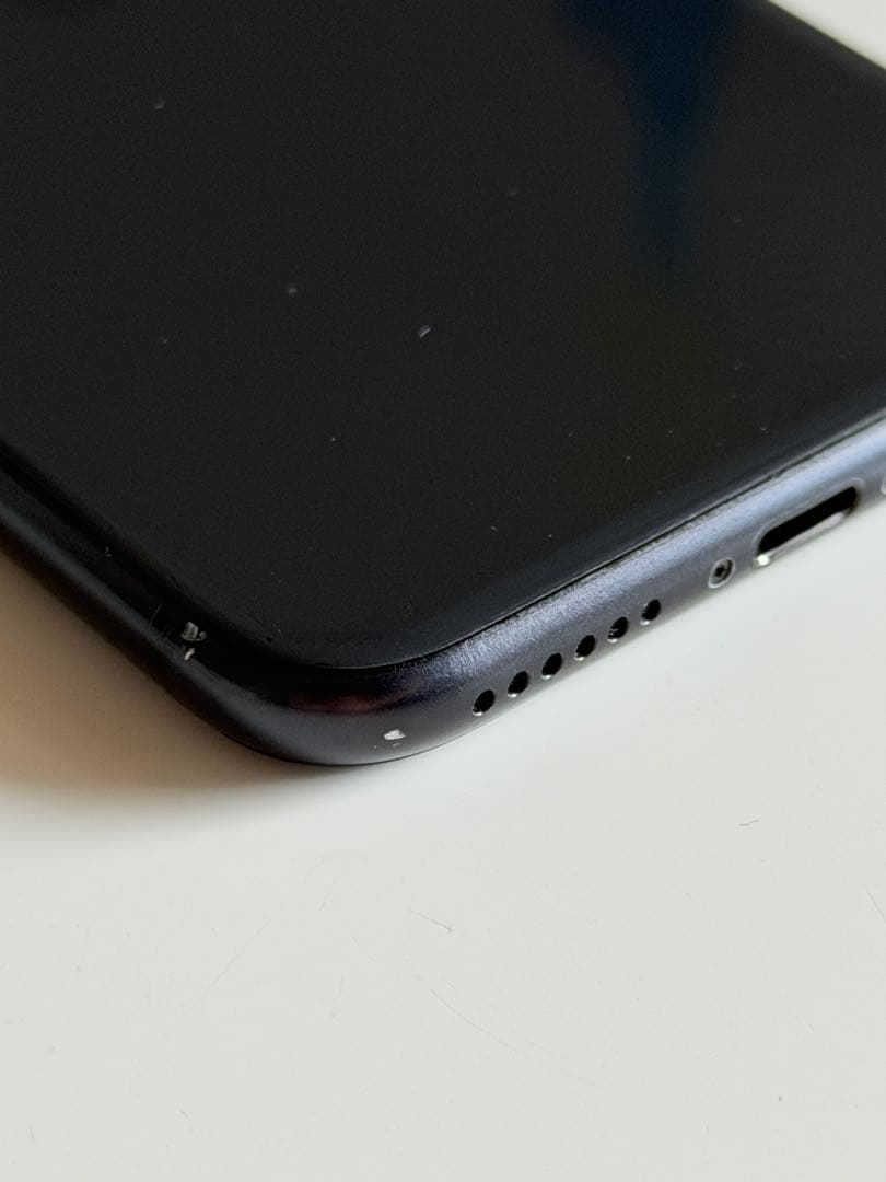 iPhone SE 第２世代 SIMフリー 128GB ブラック（ジャンク）