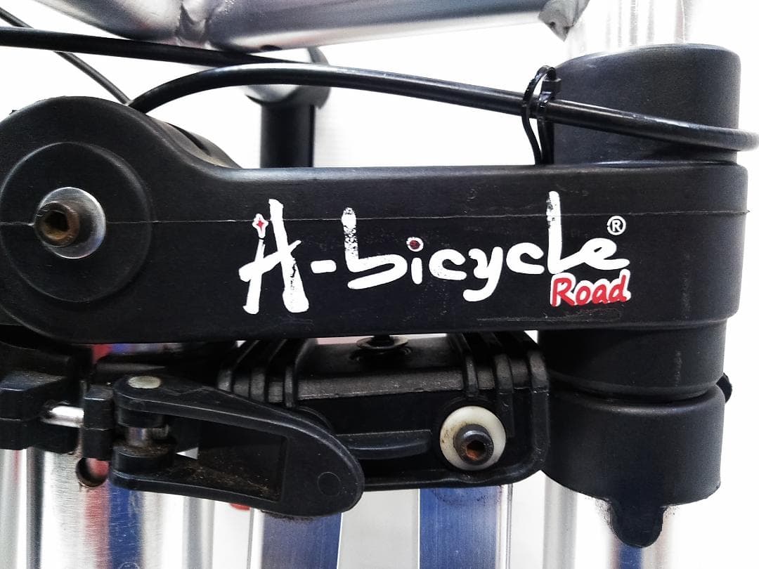 A-bicycLe Road 超軽量　折り畳み自転車　8インチ チューブレス △