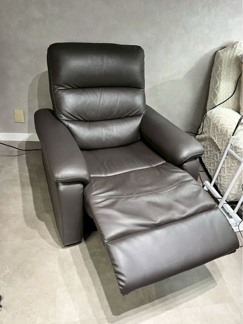 [早い者勝ち]ニトリ Nビリーバ 電動リクライニングソファ1人用 ダークブラウン