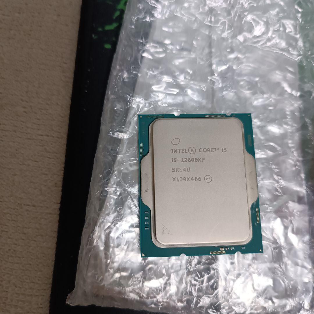 Intel i5-12600Kf + 32GB DDR4 + CPU クーラー