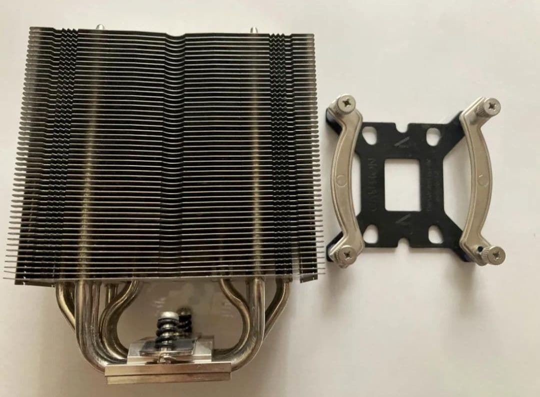 Intel i5-12600Kf + 32GB DDR4 + CPU クーラー