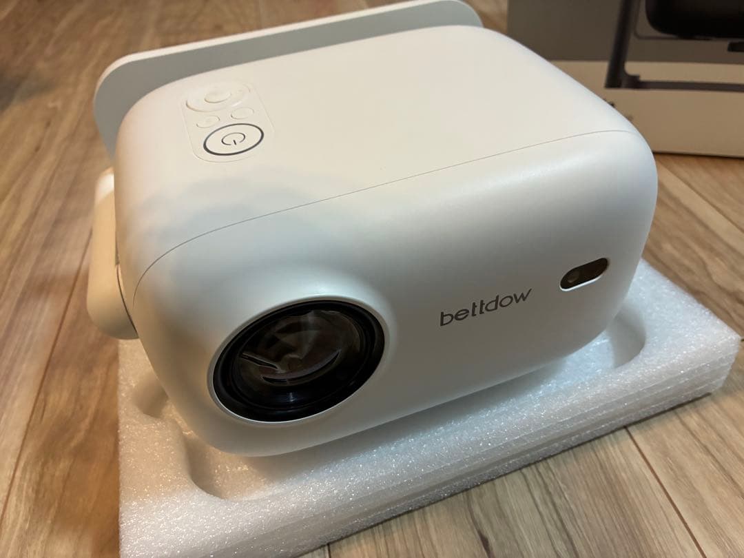 値下げ✨新品✨ プロジェクター ✨Netflix公式認証ブランド✨BETTDOW