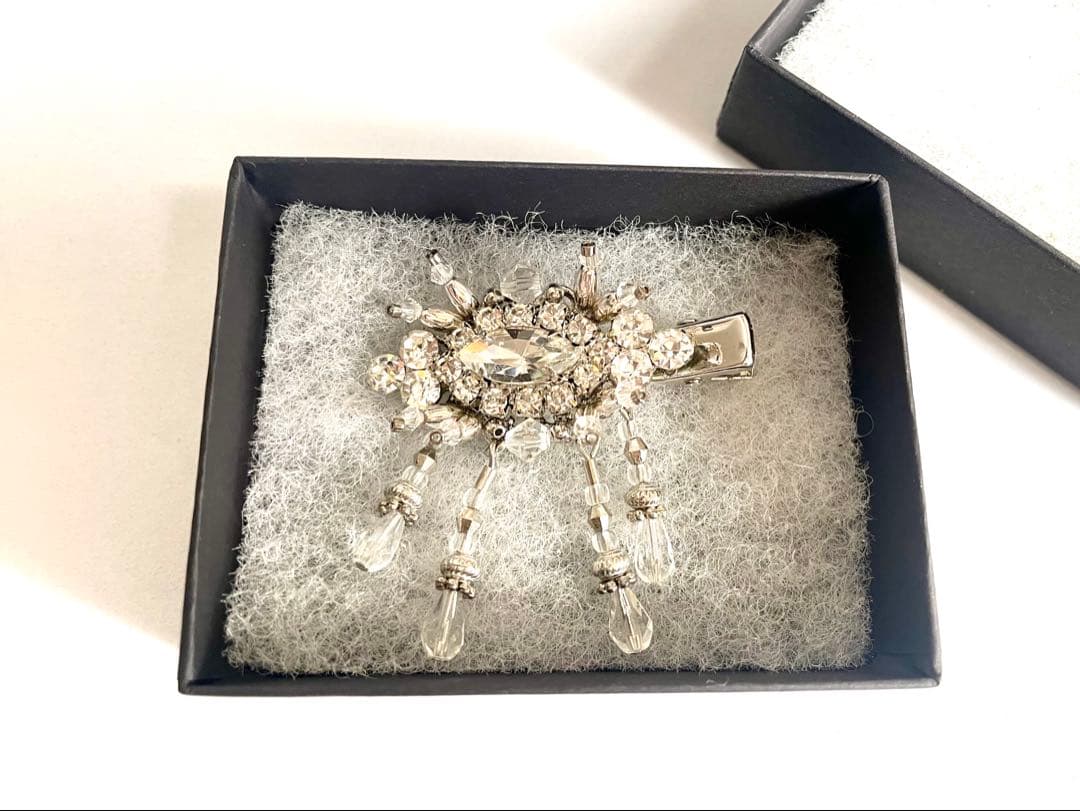 Tanaka Daisuke / crystal hair clip 右用