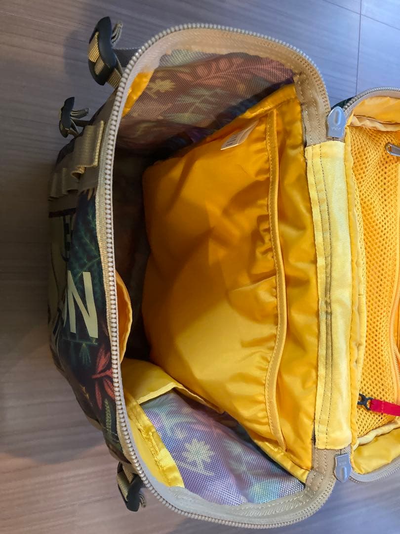 美品 THE NORTH FACE ヒューズボックス キッズ　レディース