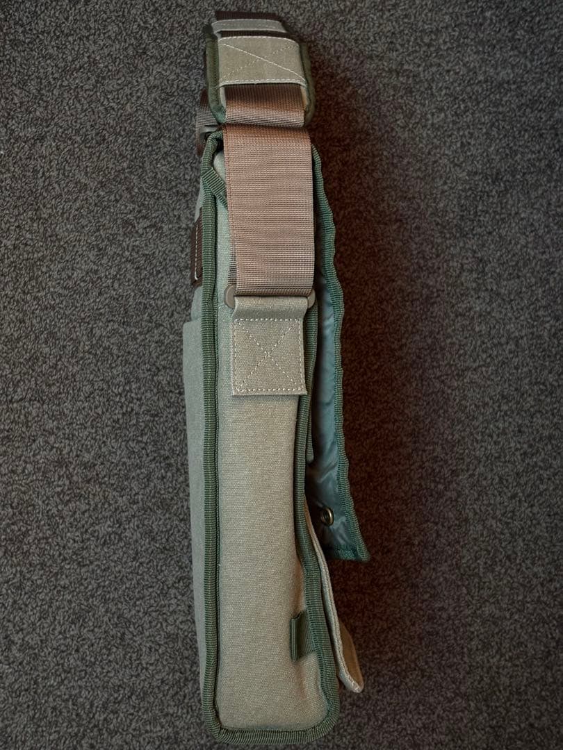 Incase インケース　パソコン用ショルダーバッグ　in case