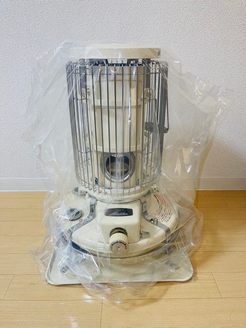 はっしー【新品・未使用】Aladdin ストーブ ホワイト　BF3905