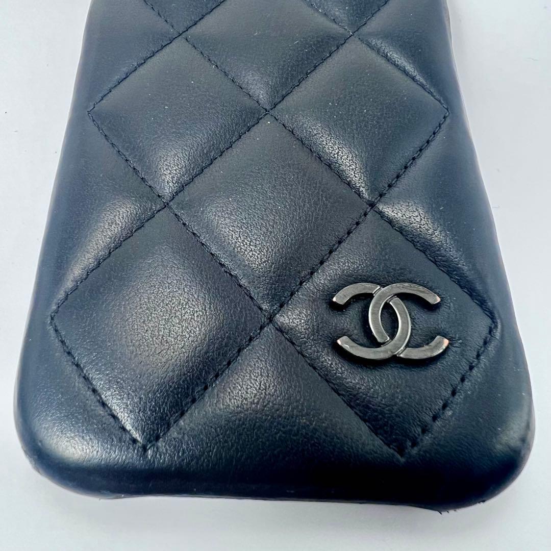 CHANEL iPhone15Pro ケース マトラッセ ラムスキン シリアル有