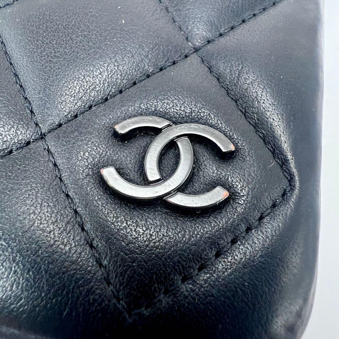 CHANEL iPhone15Pro ケース マトラッセ ラムスキン シリアル有