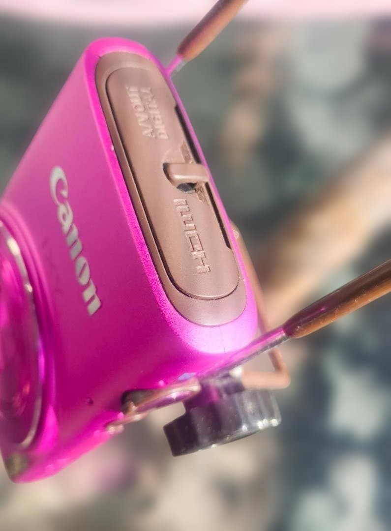 美品Canon IXY 610F ピンク＋豪華ストラップ付