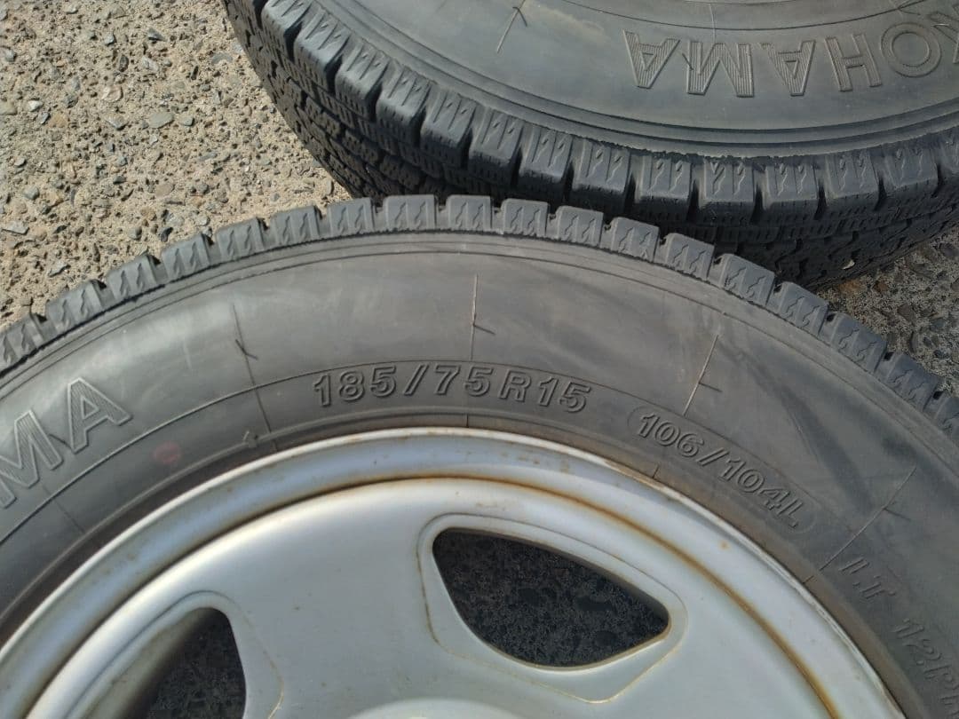 スタッドレス4本　【185/75R15】　ハイエースDXジャストロー　名古屋西部