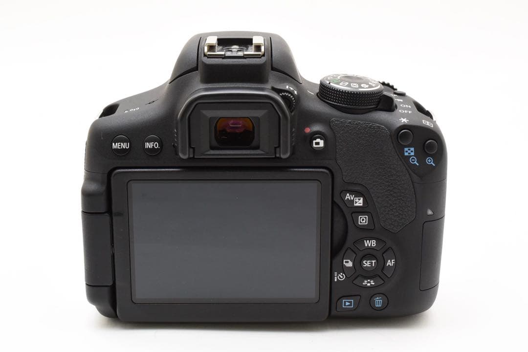 保証付き/デジタル 一眼レフ カメラcanon kiss x8i標準レンズセット