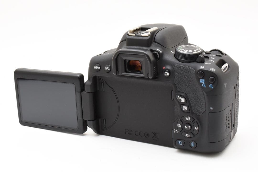 保証付き/デジタル 一眼レフ カメラcanon kiss x8i標準レンズセット