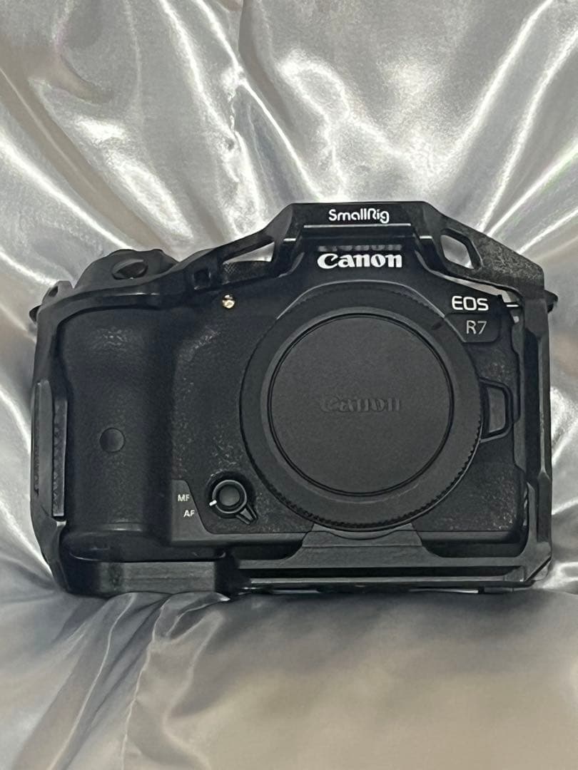 Canon EOS R7 デジタルカメラ ボディ
