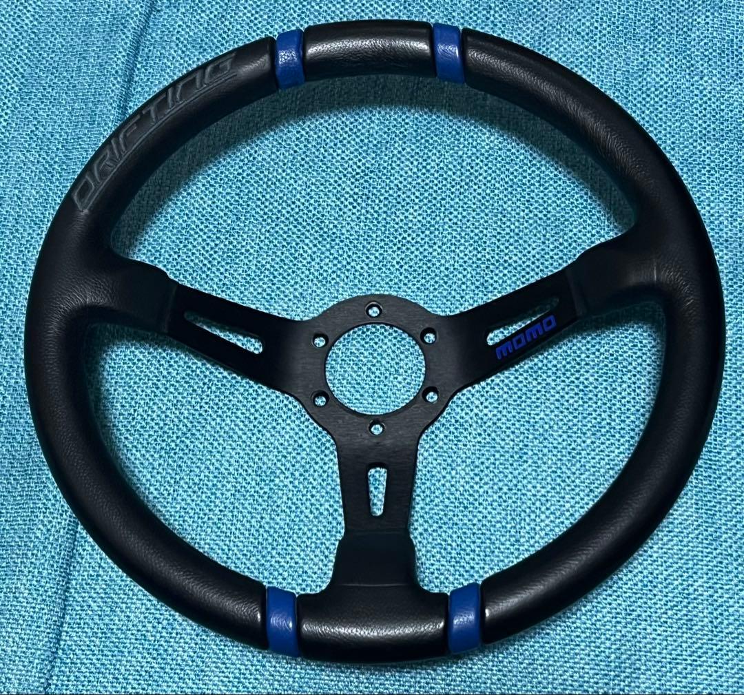 momo ドリフティング ステアリング 黒/青 35π