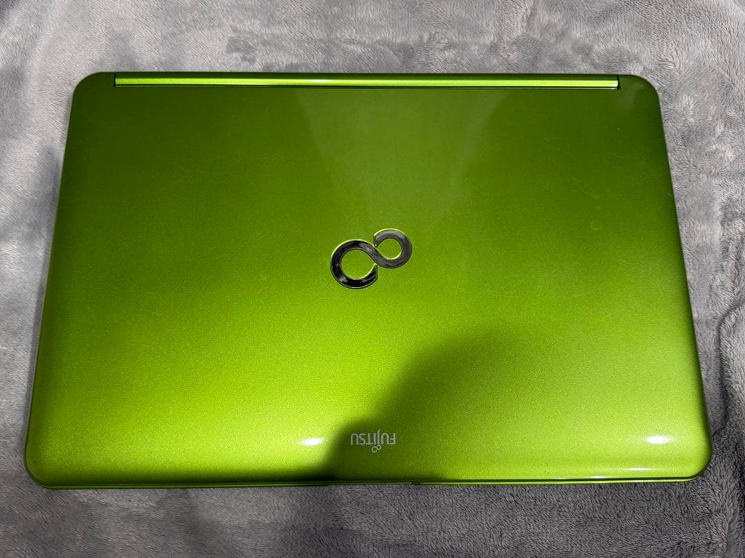 富士通 LIFEBOOK AH54/H メモリ増設済