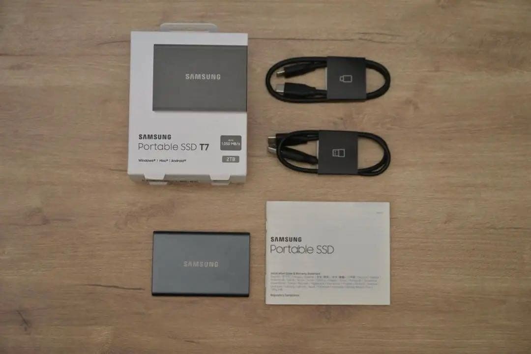 外付けハードディスク・ドライブ Samsung Portable SSD T7 2TB